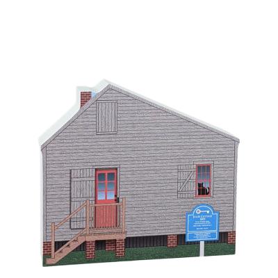 Julee Cottage, Pensacola, Florida.  Handcrafted by Cat's Meow Village in the USA. 