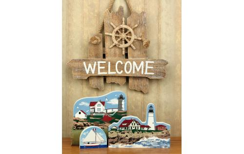 Cat's Meow handcrafted wooden keepsakes of Portland Head Light and Nubble Light located in Maine.
