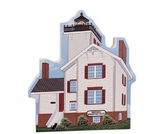 Wooden Replica of Hereford Inlet Lighthouse Anglesea, New Jersey. Handcrafted by Cats Meow Village in USA.