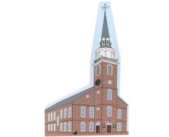Add this Old South Meeting House to your home display to remind you of the fun times you had while there! Handcrafted in the USA by The Cat's Meow Village.